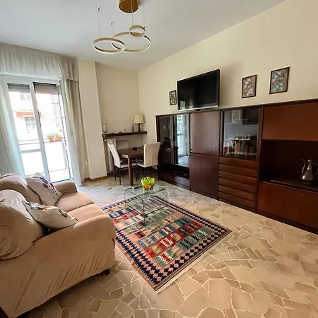 La Casa Di Chira Con Casa Silvestro Apartman Milánó