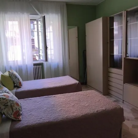 La Casa Di Chira Milan